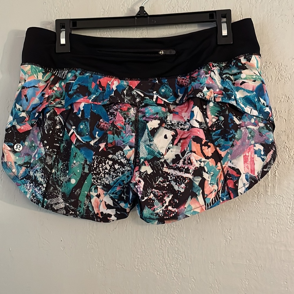 Lululemon Speed Up Shorts 2.5 - Picture 6 of 7